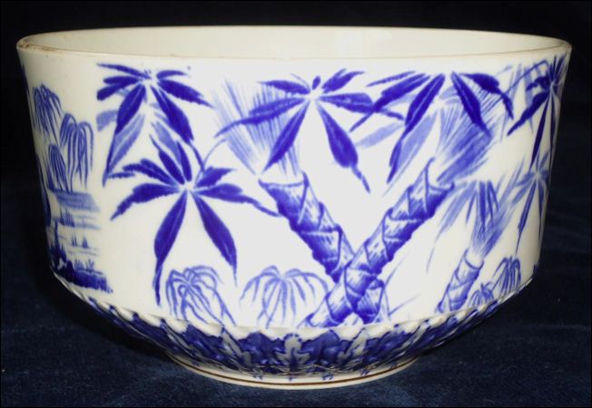 E J D Bodley, blue & white oriental pattern bowl 