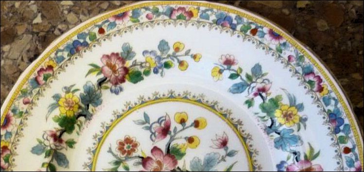 detail on the Ming Rose pattern