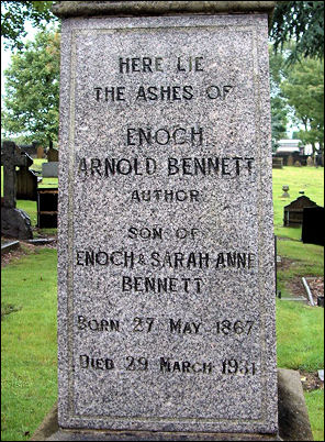 inscription on Bennett's memorial