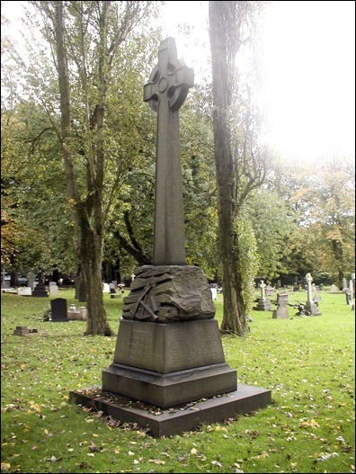 the Longton Cemetery memorial 