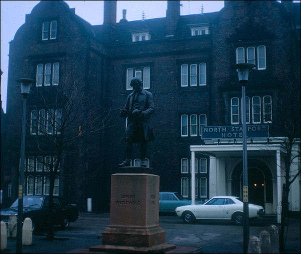 Statue of Wedgwood outside North Stafford Hotel