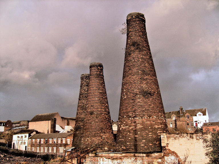 The three kilns at Acme Marls, Burslem - 2007