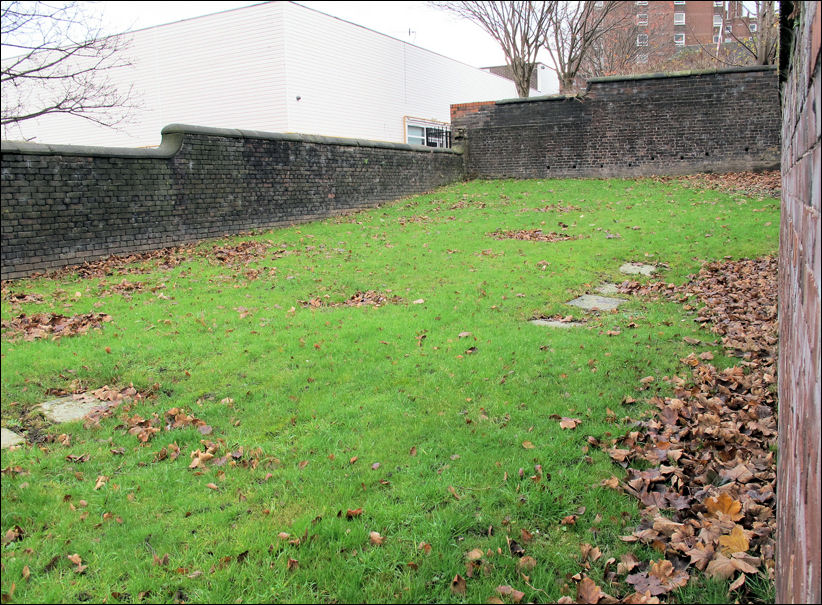  The Quakers burial ground, looking up towards Pump Street