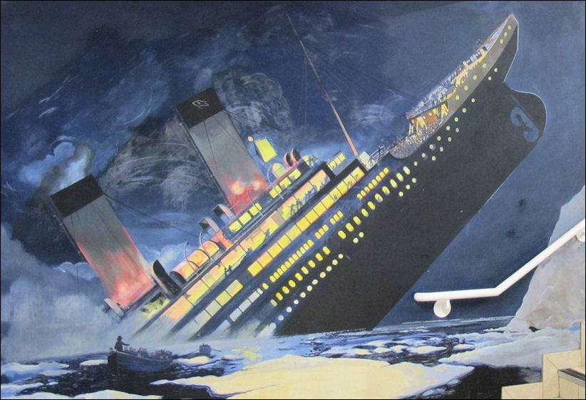 titanic_mural.jpg