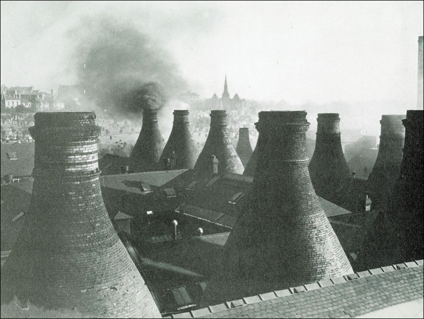 Bottle Kilns at Twyford's Cliffe Vale, 1951