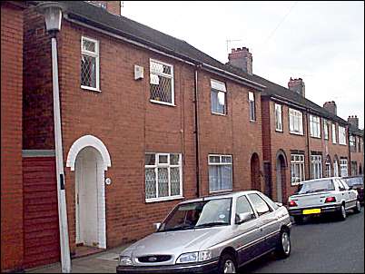 Slightly more modern houses  in Leveson Street