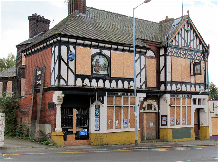 Bell and Bear, Snow Hill, Shelton