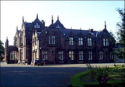 The view of Ash Hall from the entrance drive