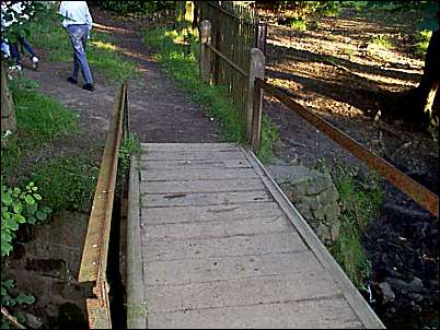 Bridge of the bridle path, over the stream