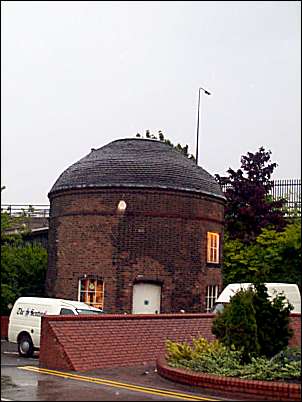 There was a roundhouse at each end of the main faade. 