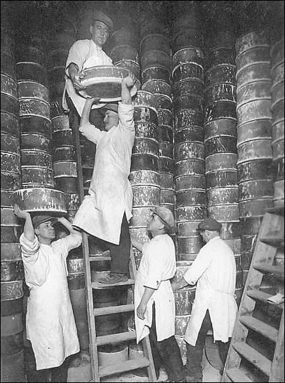 the saggars containing the ware is stacked into the bottle kiln for firing