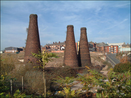 3 bottle kilns at Acme Marls, Burslem