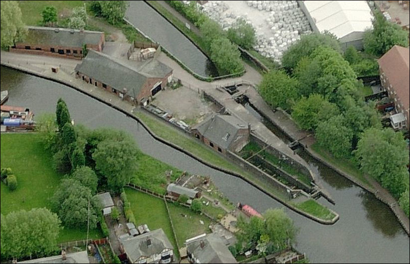 Etruria Junction - the Caldon Canal to the left and Trent & Mersey Canal to the right