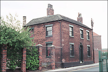 The Red House, Longton