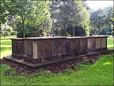 The group of 5 chest tombs of the Spode family