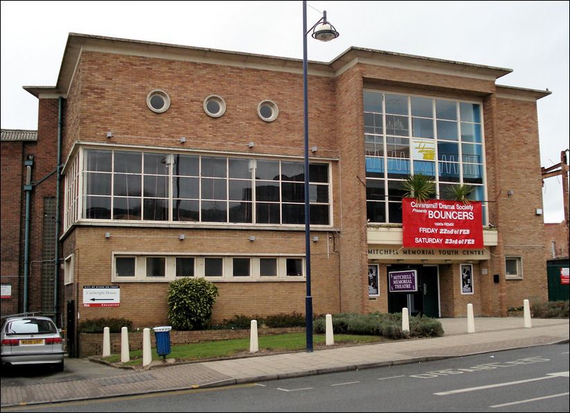 Mitchell Memorial Youth Centre in Feb 2008, shortly before closing for refurbishment