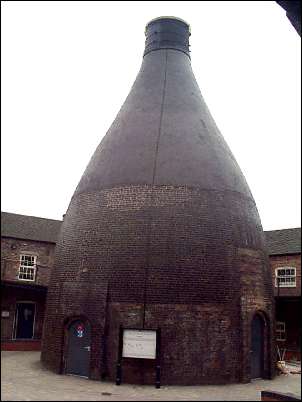 The large Dudson bottle kiln 