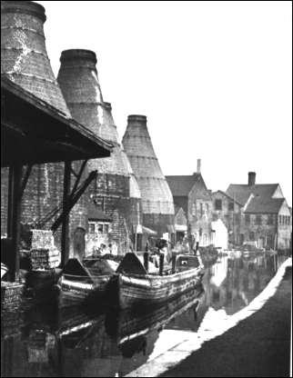 Barges tied up at the J & G Meakin Eastwood Pottery, Hanley. 1952